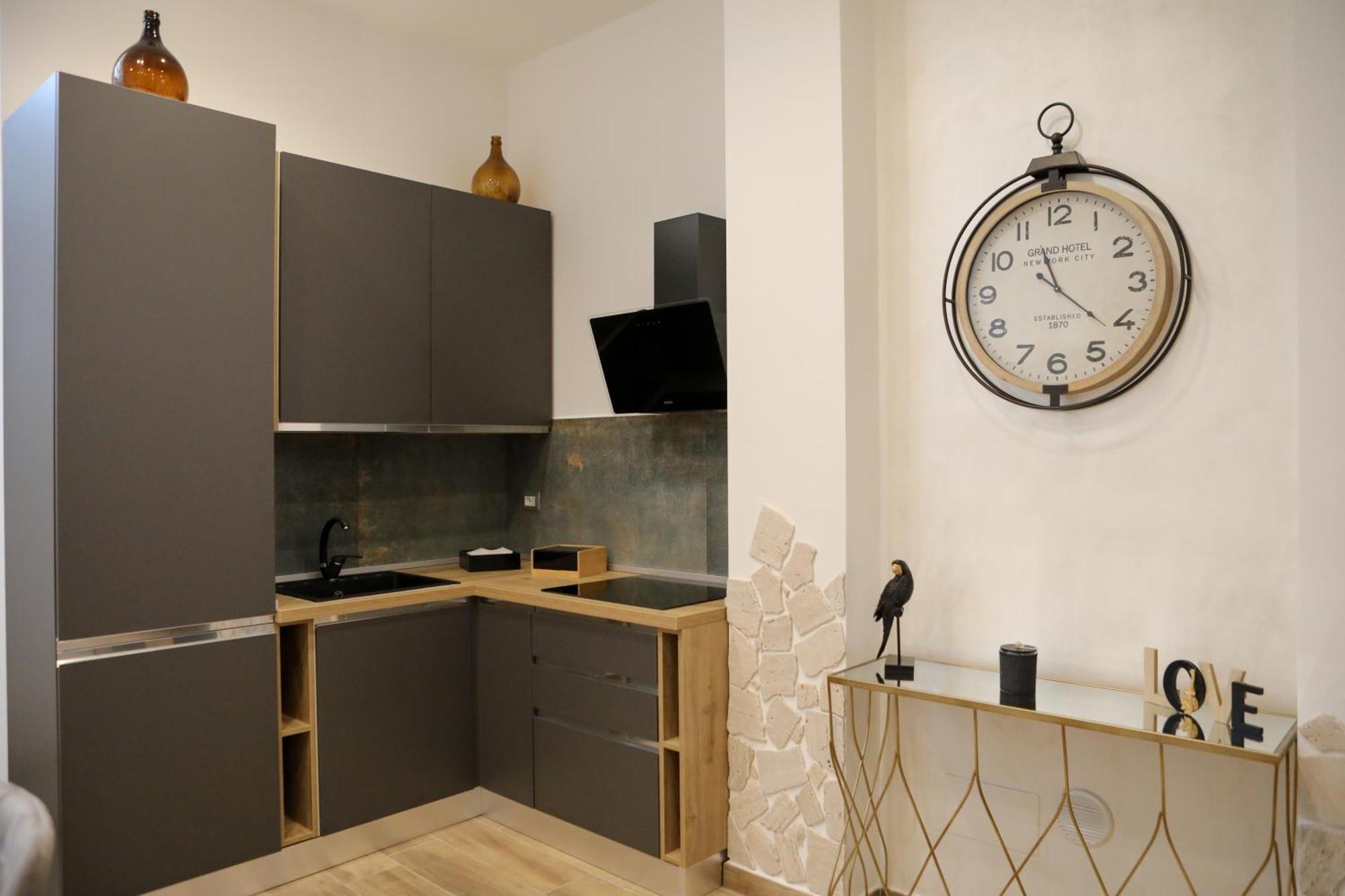 Luxury Regina 14 Apartment Bari Luaran gambar